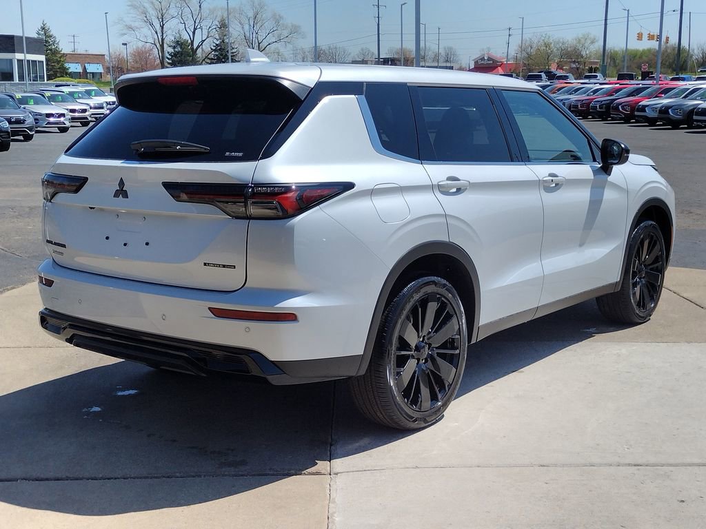 New 2026 Mitsubishi Outlander LE AWD/4WD image 15