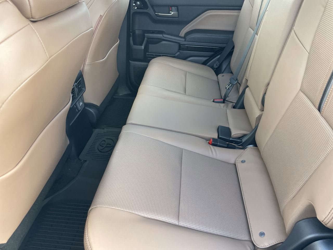 New 2026 Toyota 4Runner Limited AWD/4WD image 21