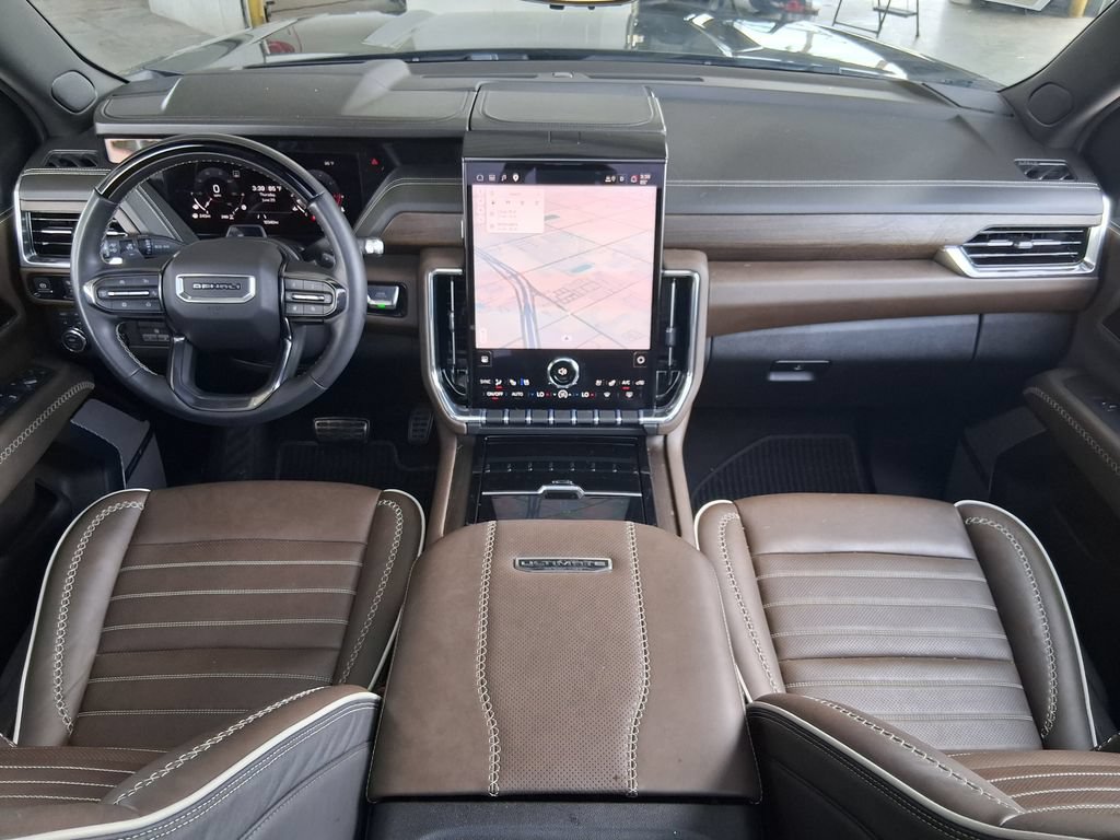Used 2026 GMC Yukon Denali Ultimate AWD/4WD image 10