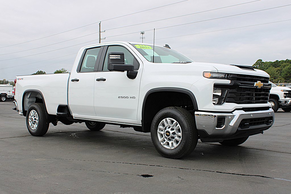 Used 2025 Chevrolet Silverado 2500 W/T w/ WT/CX Safety Package image 2