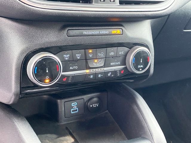 Used 2022 Ford Escape Titanium AWD/4WD image 13