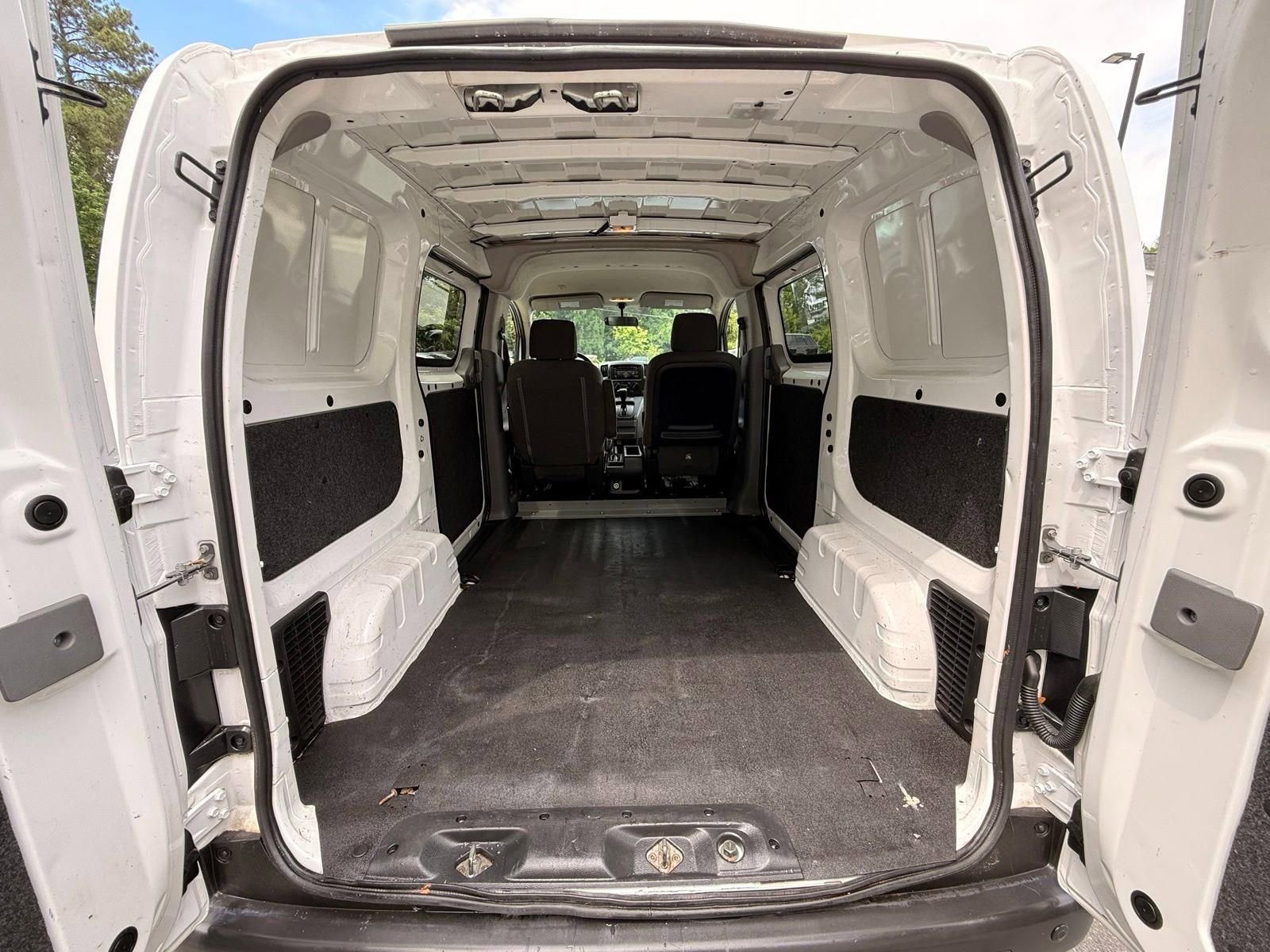 Used 2016 Chevrolet City Express LT FWD image 14