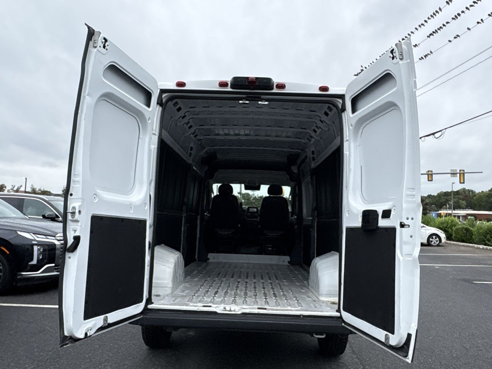 Used 2023 RAM ProMaster 2500 FWD image 23