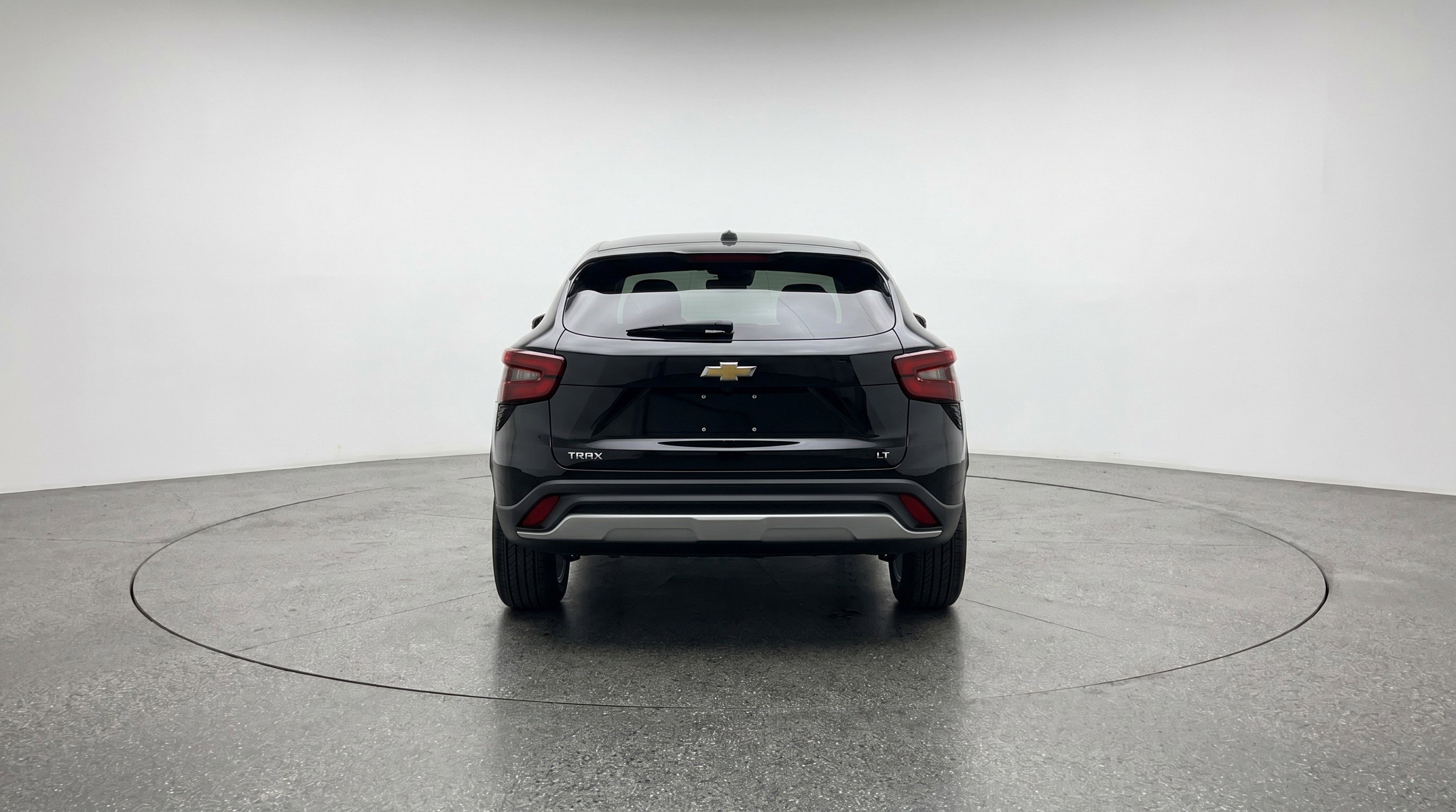 Used 2025 Chevrolet Trax LT FWD image 7