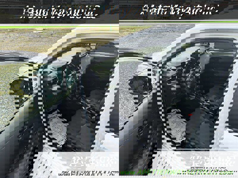 Used 2022 Toyota Corolla LE w/ Carpet Mat Package (TMS) image 6