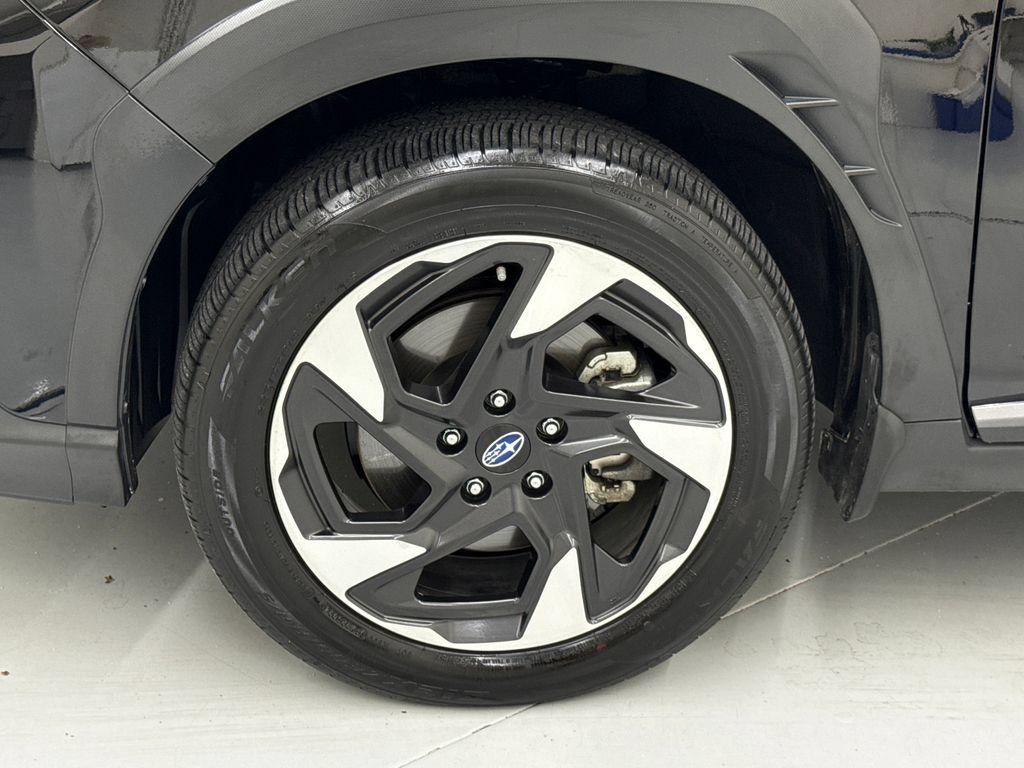 Used 2025 Subaru Crosstrek 2.5i Limited AWD/4WD image 11