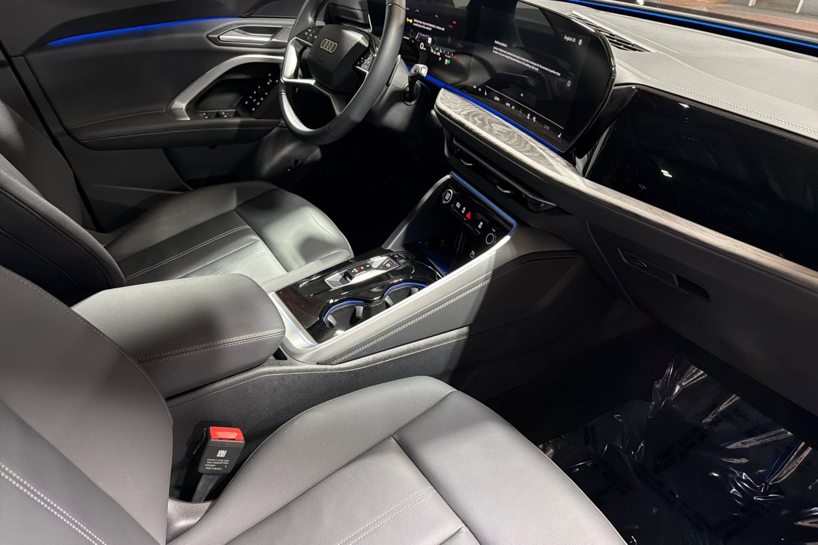 Used 2025 Audi Q5 Premium w/ 19" Wheel Package image 15