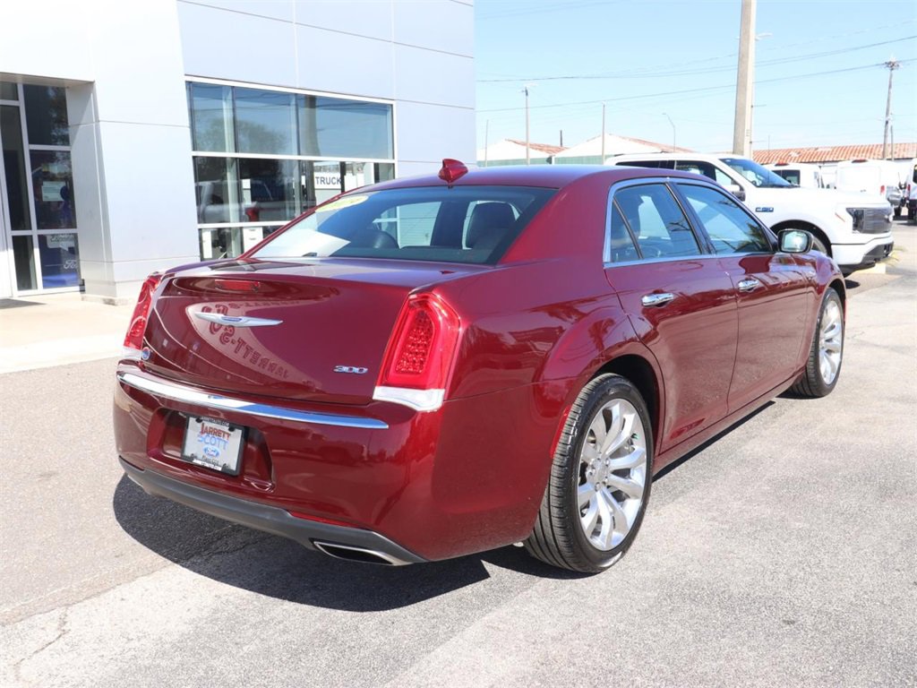Used 2019 Chrysler 300 Limited image 11