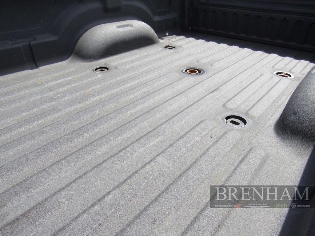Used 2024 RAM 3500 Big Horn w/ Night Edition AWD/4WD image 18