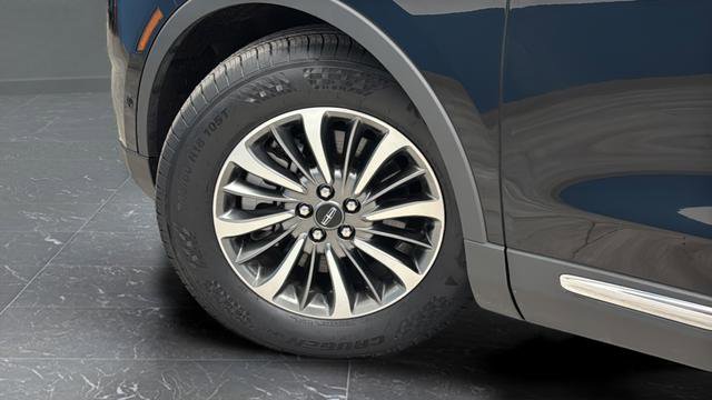 Used 2022 Lincoln Nautilus Reserve AWD/4WD image 38