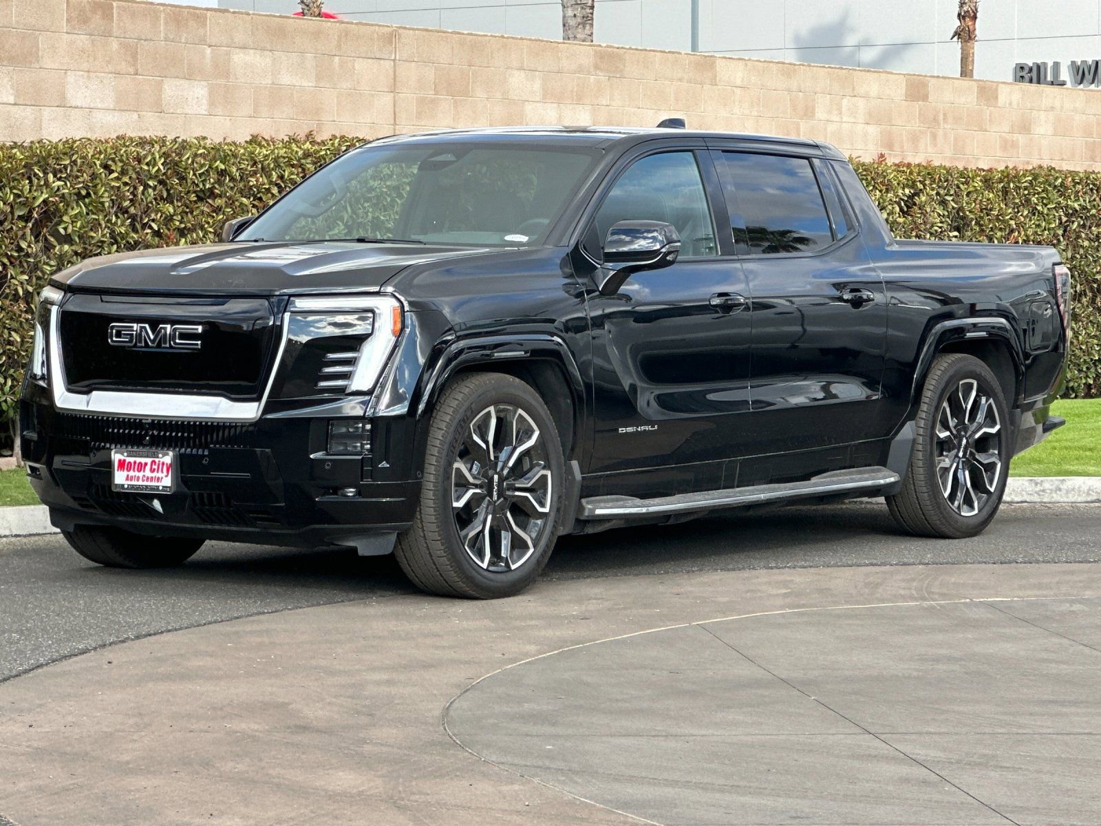 New 2025 GMC Sierra EV Denali image 8