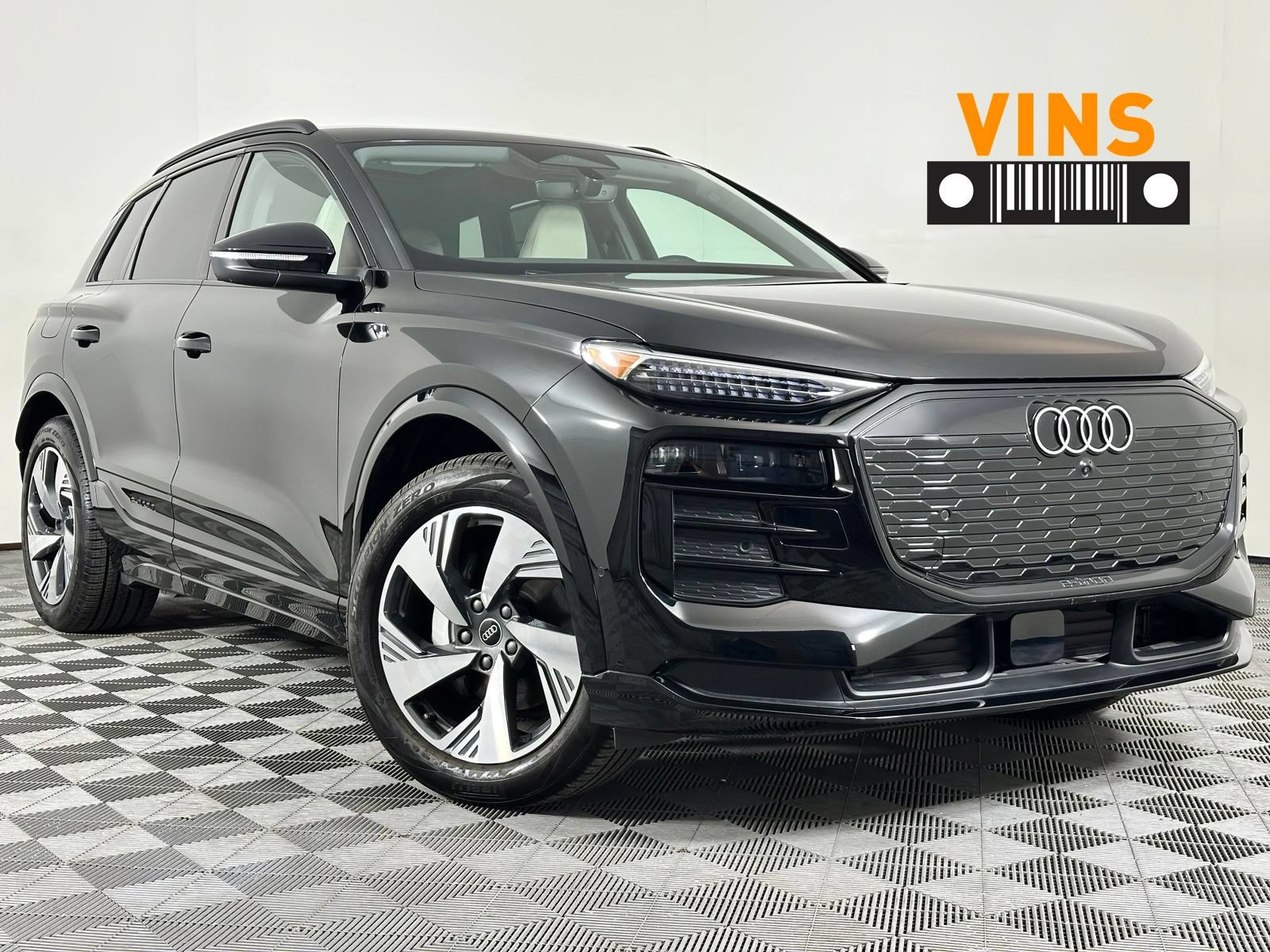 Used 2025 Audi Q6 e-tron Premium Plus w/ Premium Plus