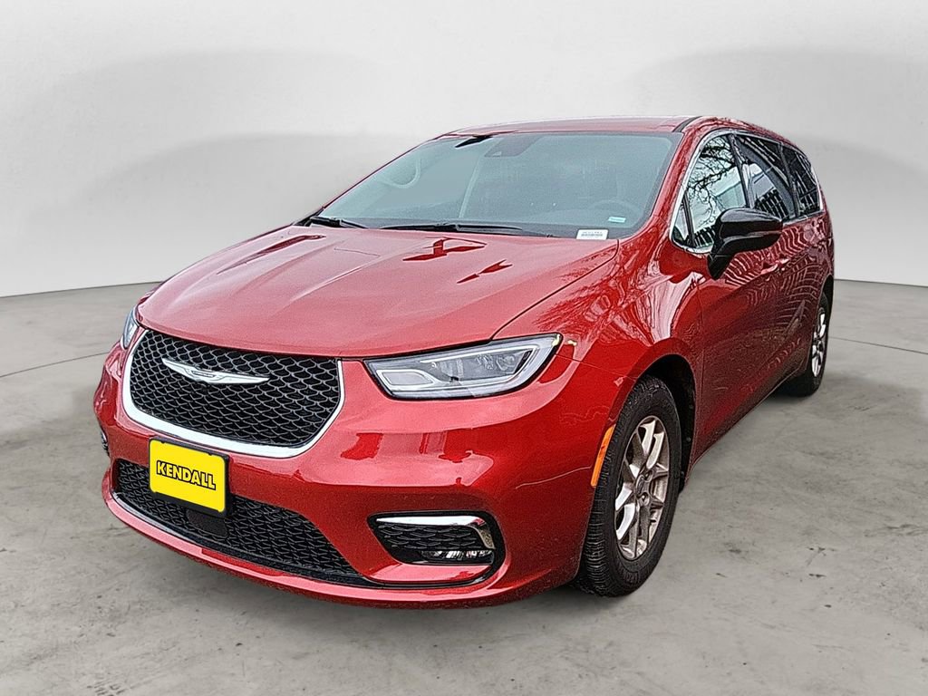 Used 2024 Chrysler Pacifica Touring-L image 1