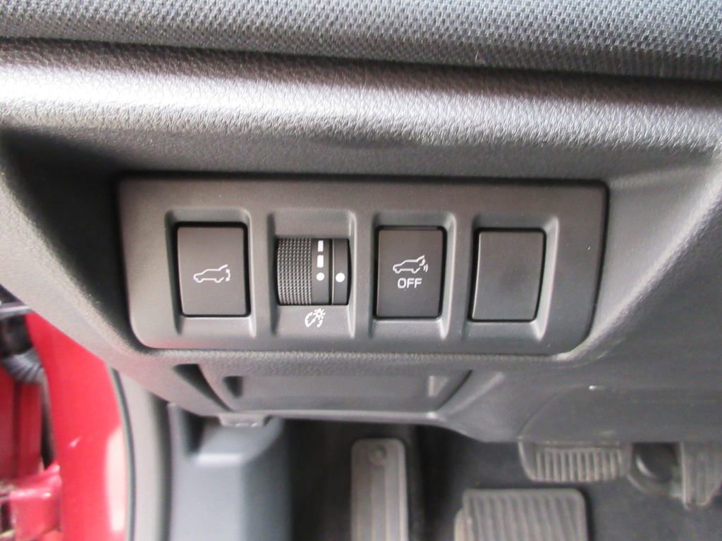 Used 2024 Subaru Outback Premium image 23