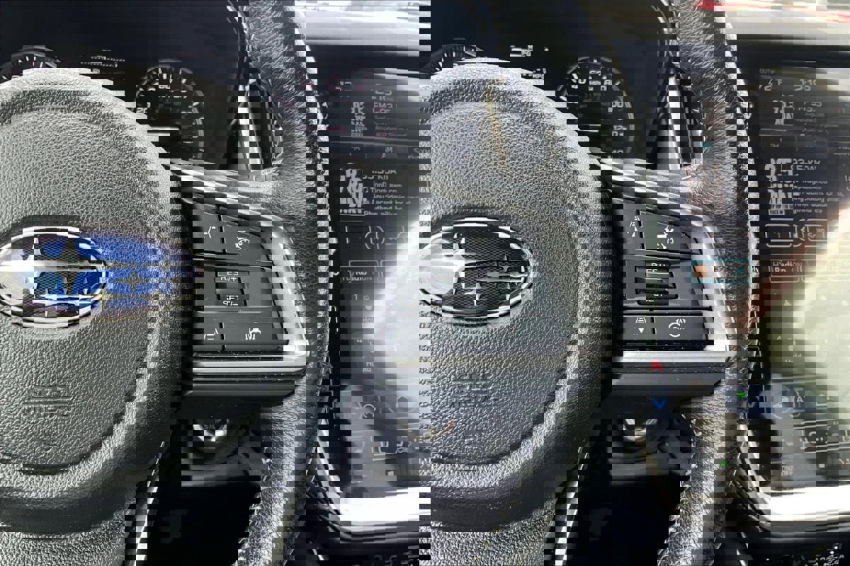 Used 2024 Subaru Outback Premium image 19