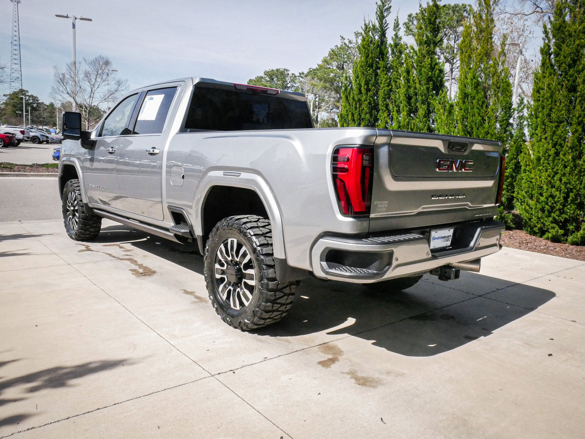 Used 2025 GMC Sierra 2500 Denali w/ Technology Package image 8