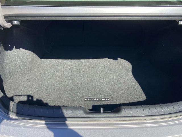 Certified 2024 Hyundai Elantra SEL w/ Convenience Package image 8