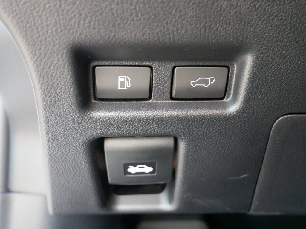 New 2026 Lexus UX 300h AWD image 18