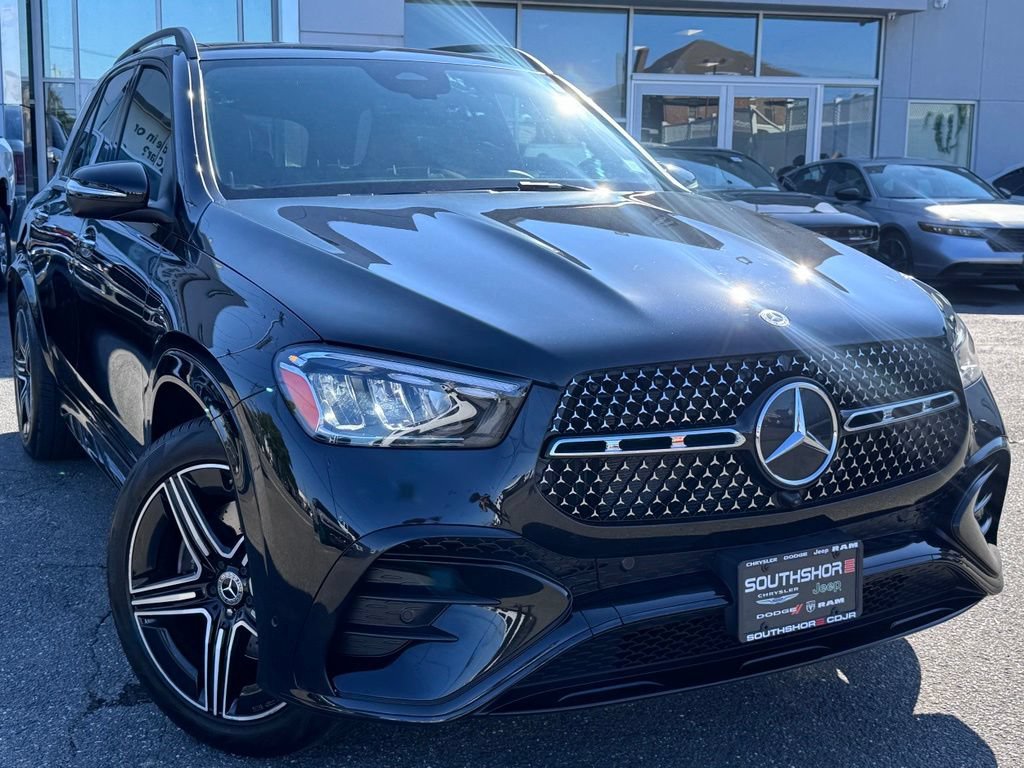 Used 2025 Mercedes-Benz GLE 350 4MATIC w/ AMG Line Exterior