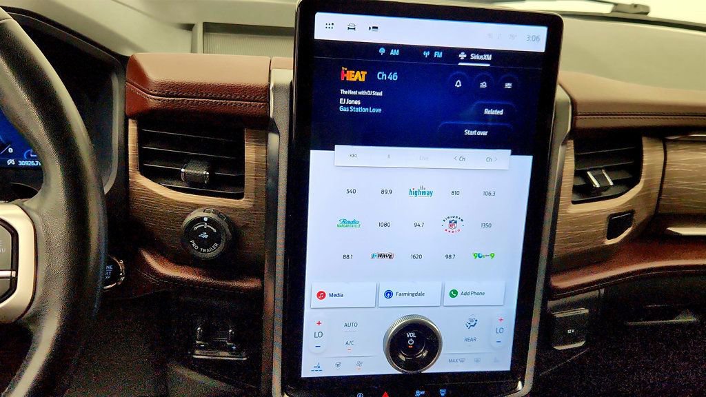 Used 2023 Ford Expedition Limited AWD/4WD image 18