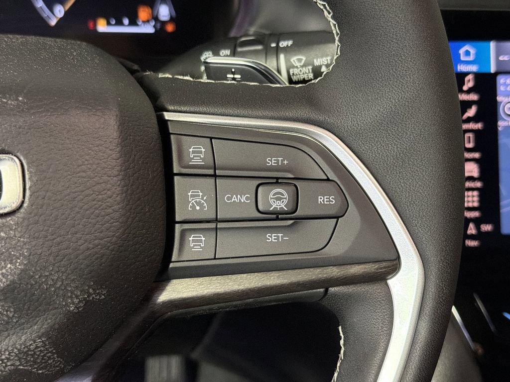 New 2026 Jeep Grand Cherokee Limited image 14