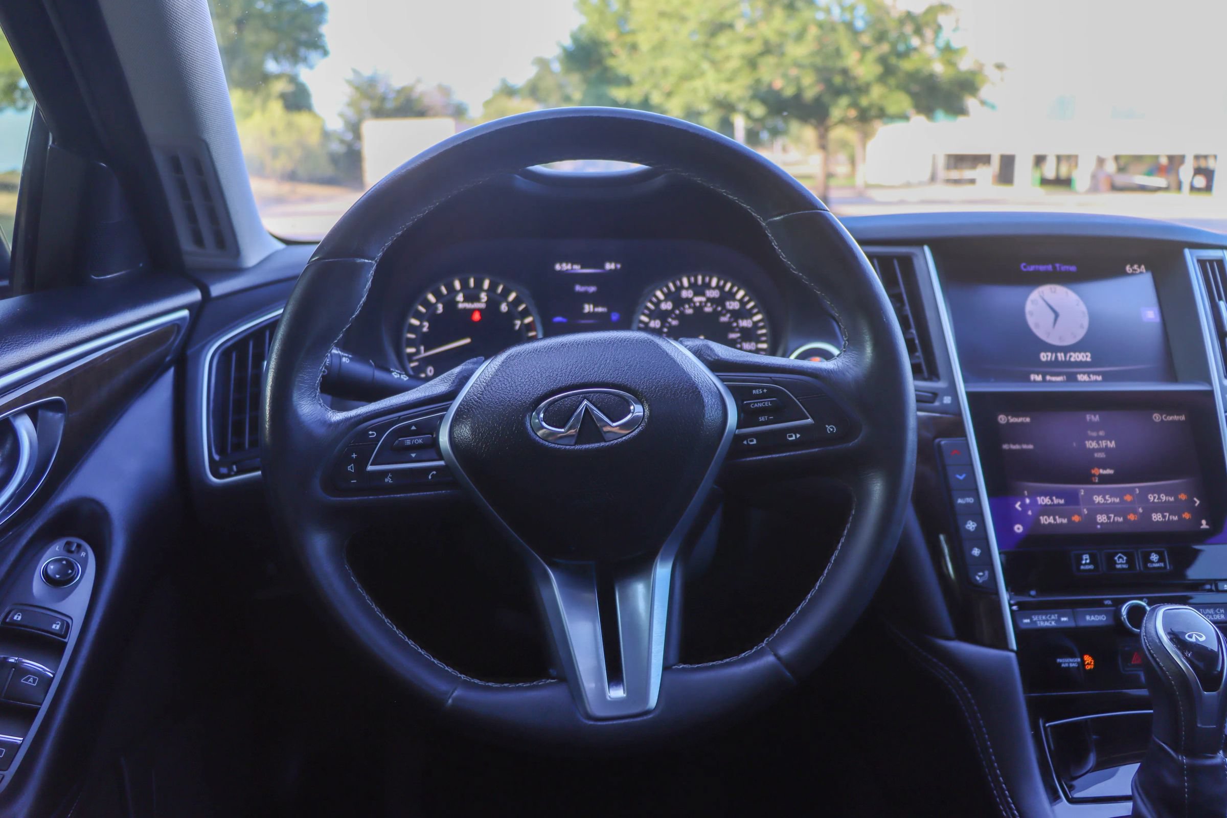Used 2018 INFINITI Q50 Luxe RWD image 26