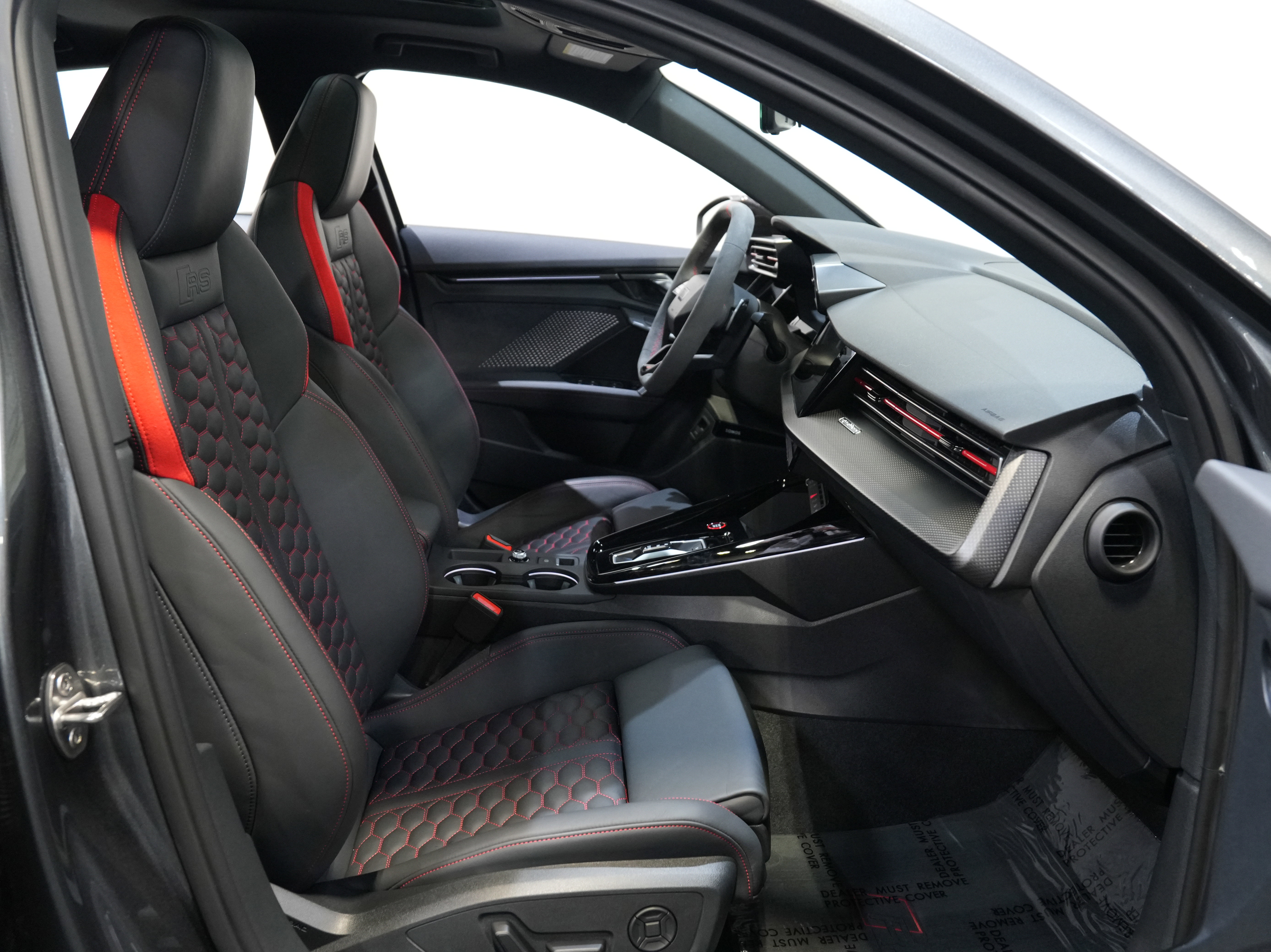 Used 2025 Audi RS 3 image 34