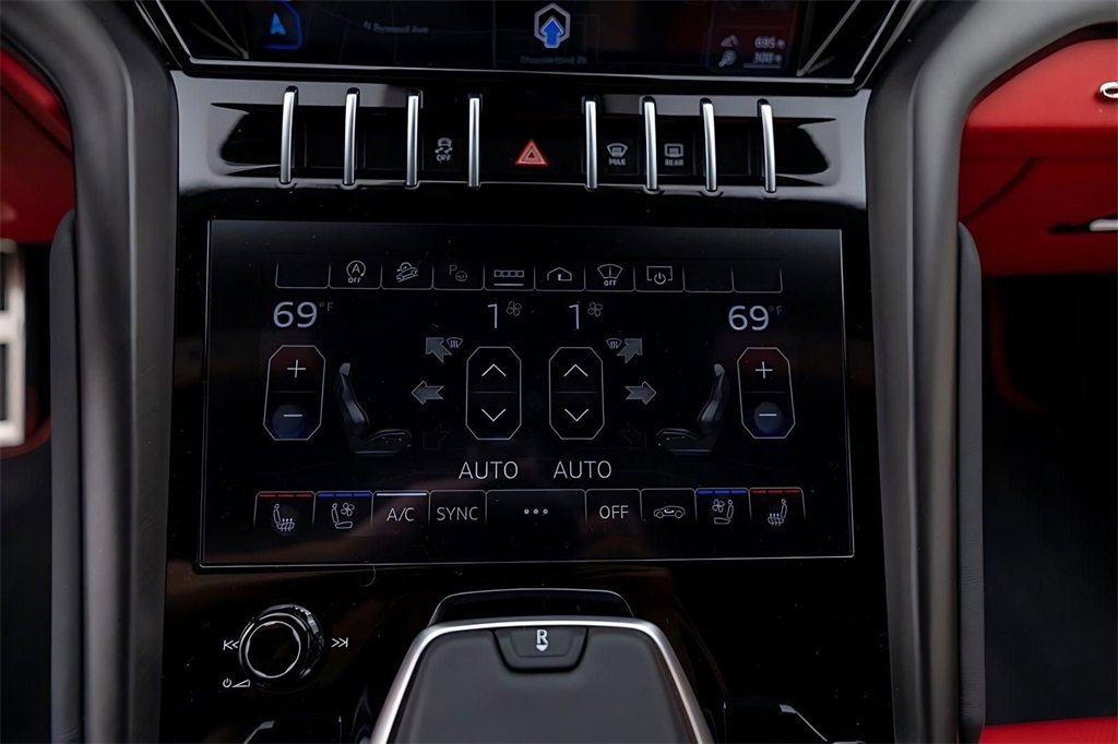 Used 2022 Lamborghini Urus image 47