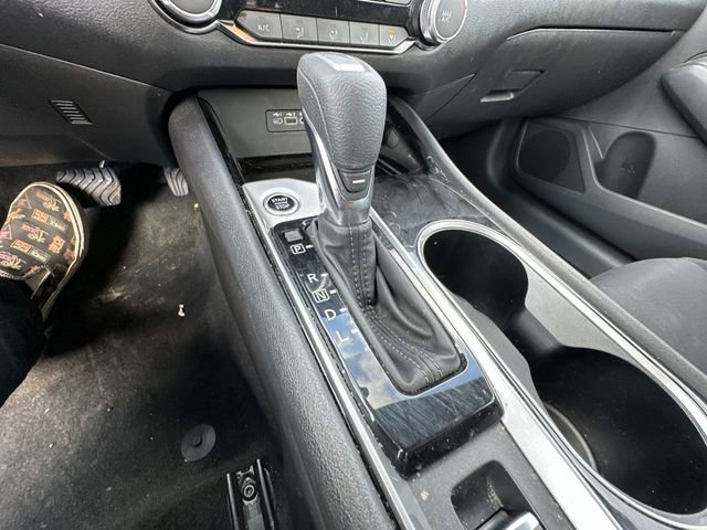 Used 2024 Nissan Altima 2.5 SV image 24