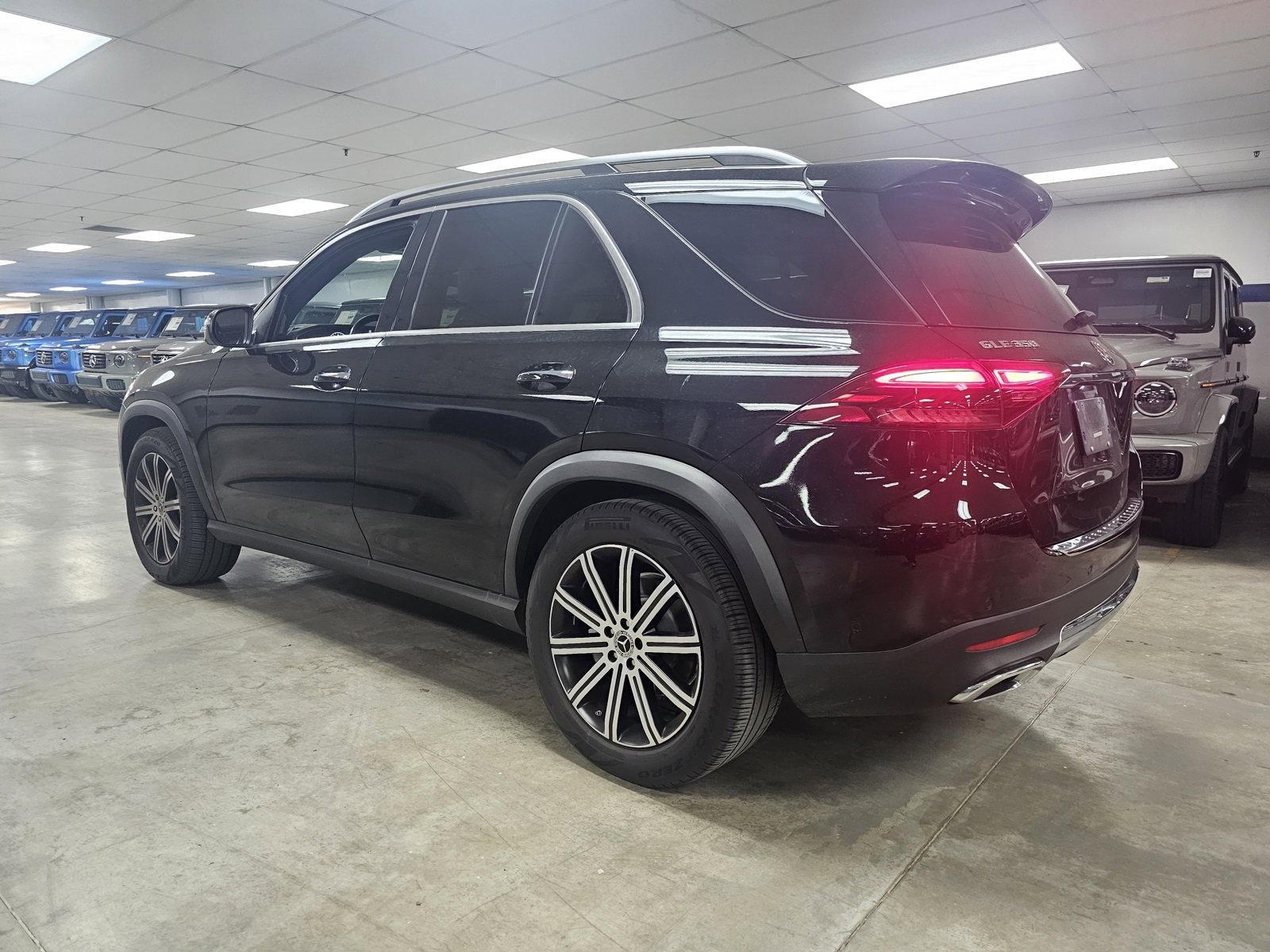 Used 2024 Mercedes-Benz GLE 350 4MATIC image 3