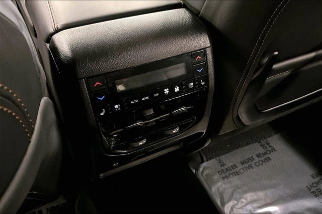 Used 2023 Jeep Grand Cherokee L Summit AWD/4WD image 34