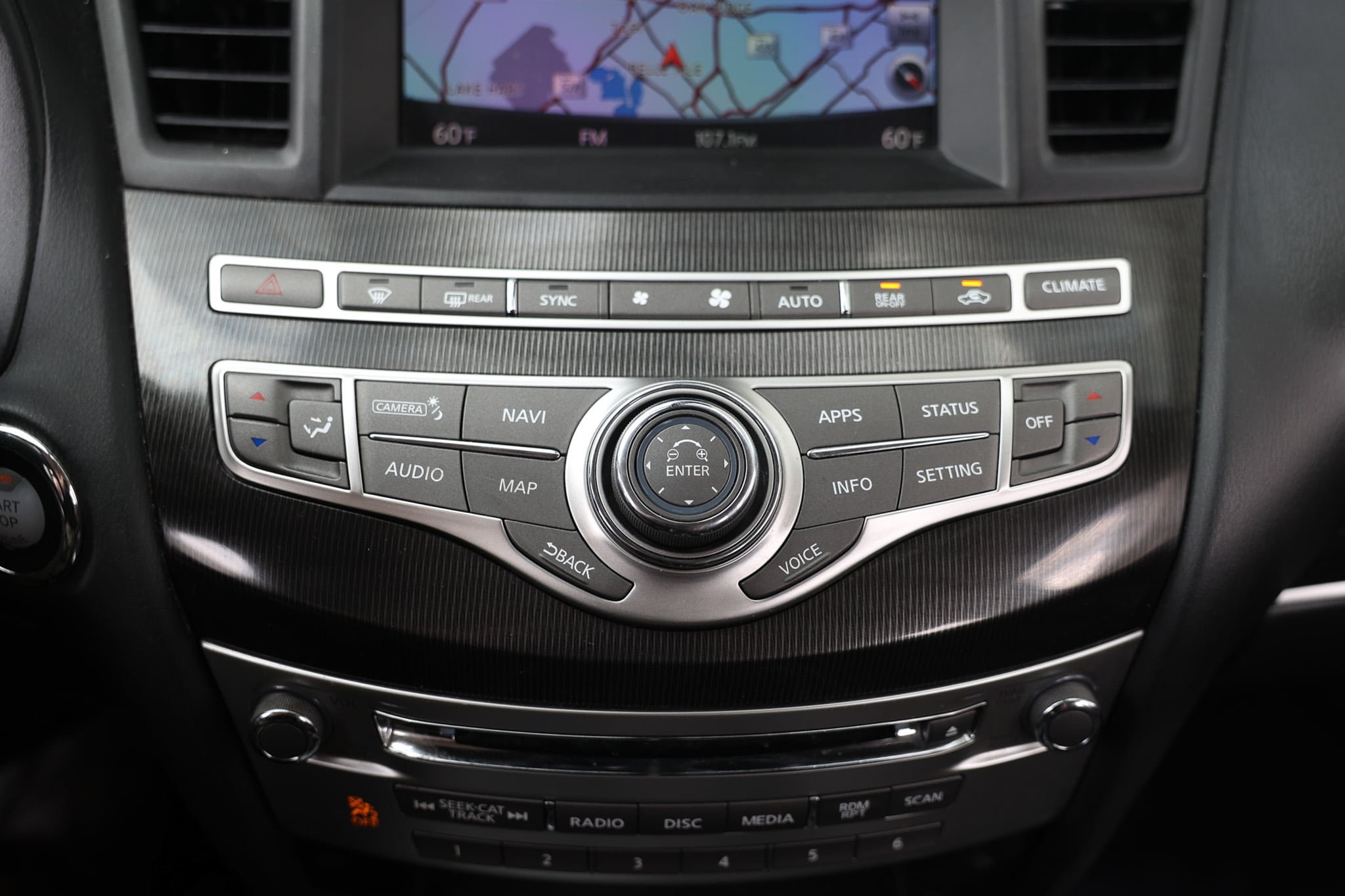 Used 2019 INFINITI QX60 Luxe w/ Essential Package FWD image 36