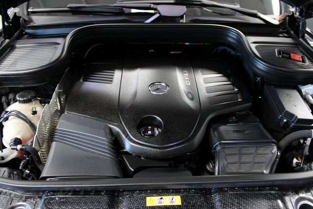 Used 2024 Mercedes-Benz GLE 450 4MATIC w/ AMG Line Exterior image 34