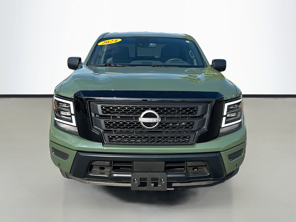 Used 2024 Nissan Titan SV w/ SV Bronze Edition Package RWD image 2
