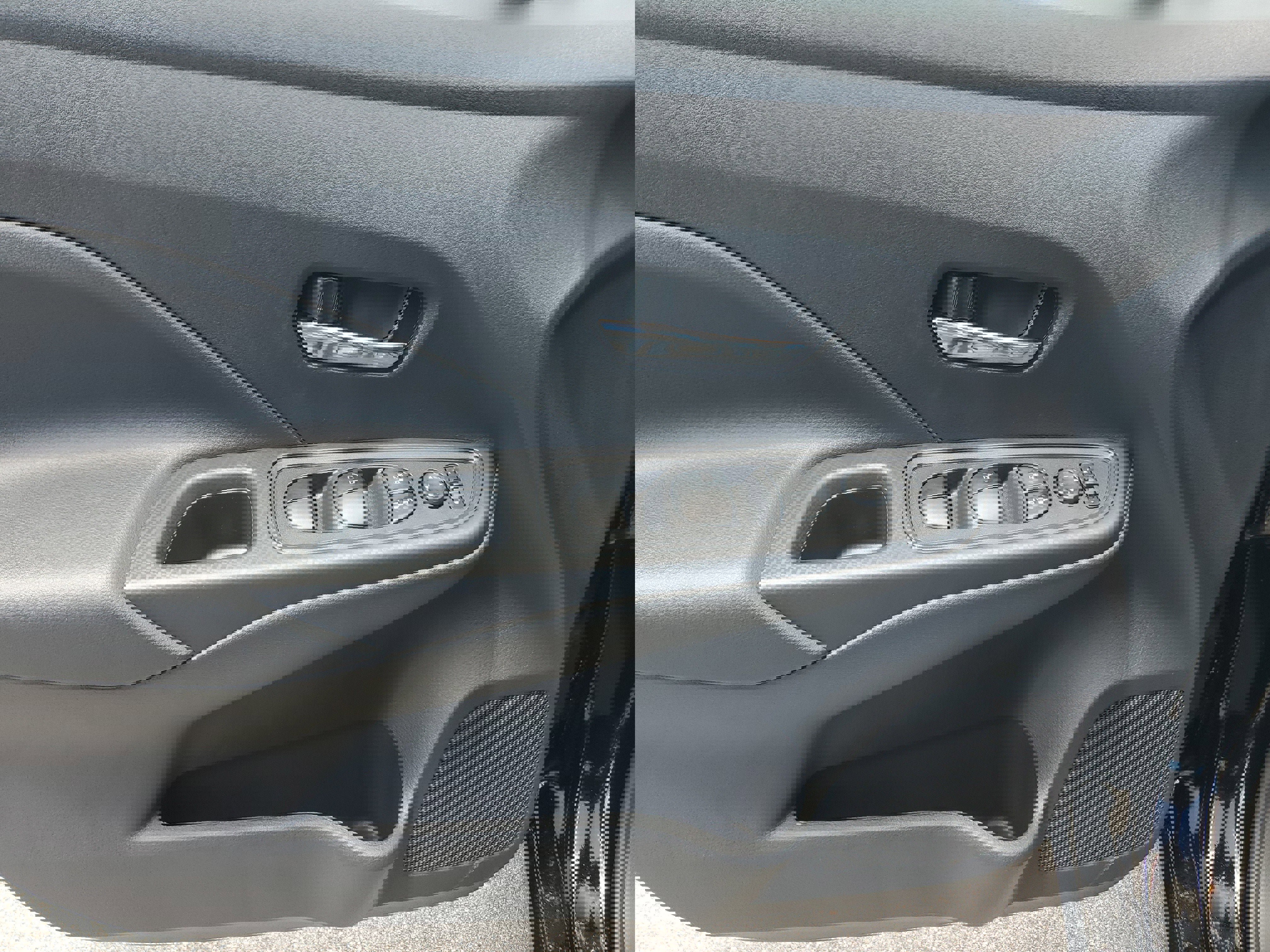 New 2025 Nissan Versa SV w/ Trunk Package image 18