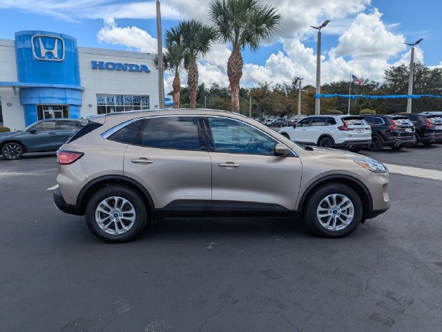Used 2020 Ford Escape SE AWD/4WD image 3