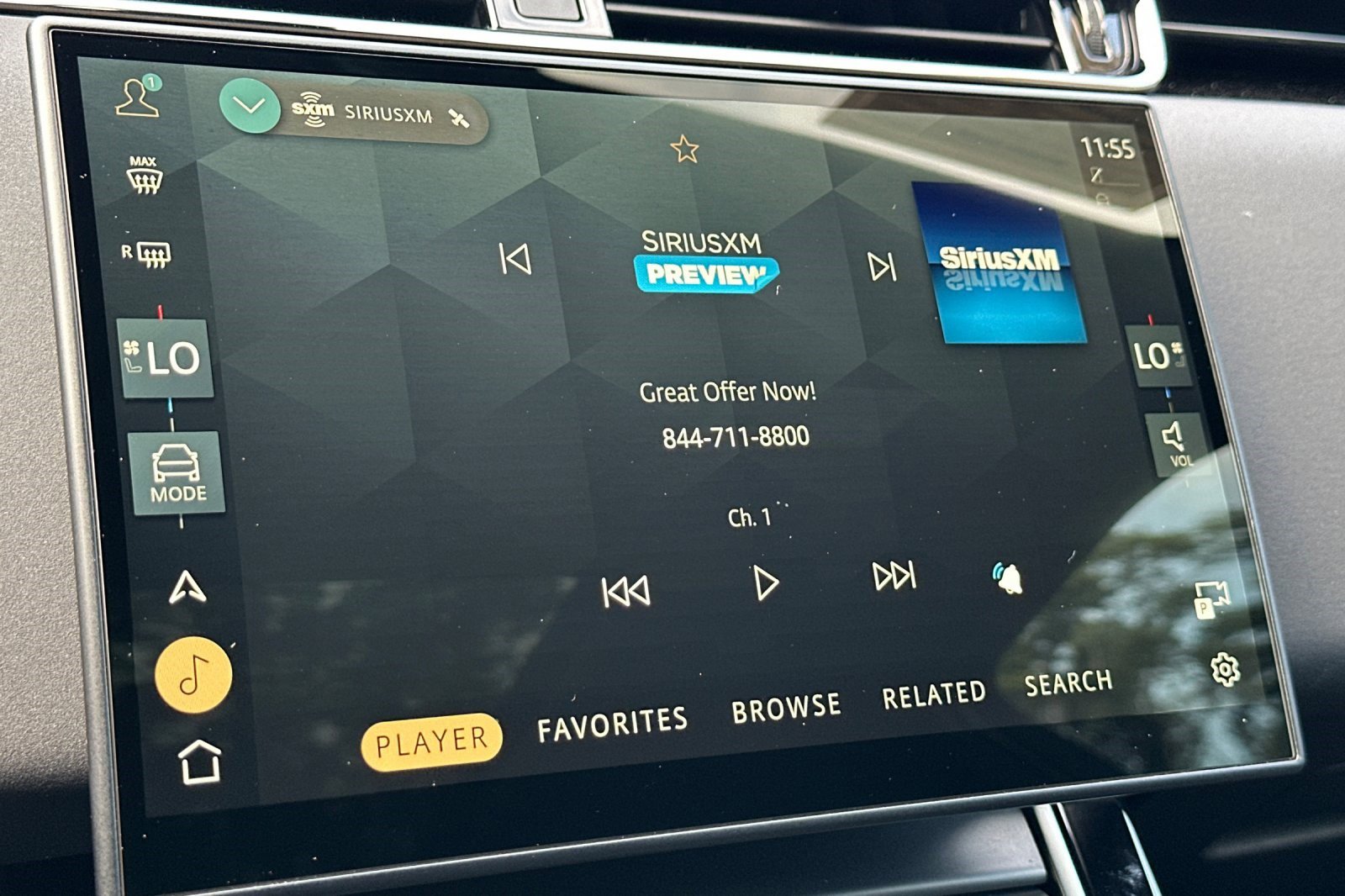 Used 2024 Land Rover Range Rover Evoque Dynamic SE image 20