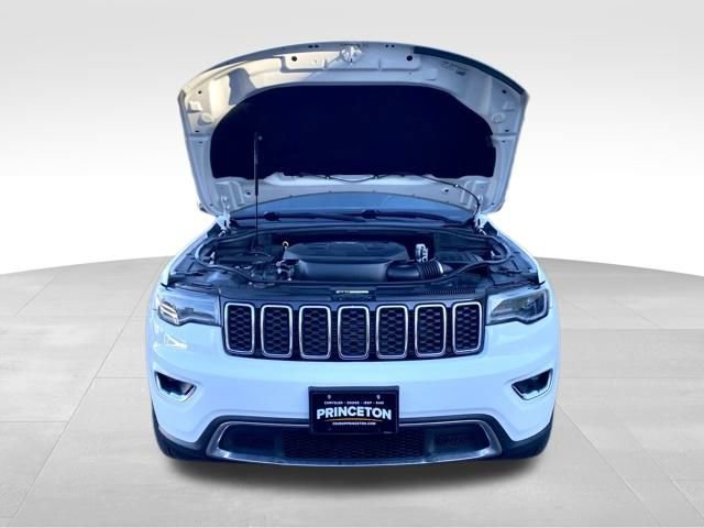 Used 2019 Jeep Grand Cherokee Limited w/ Luxury Group II image 9