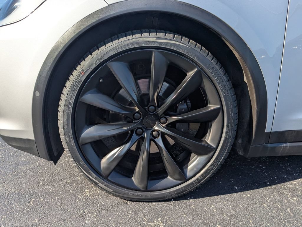Used 2018 Tesla Model X 75D AWD/4WD image 10