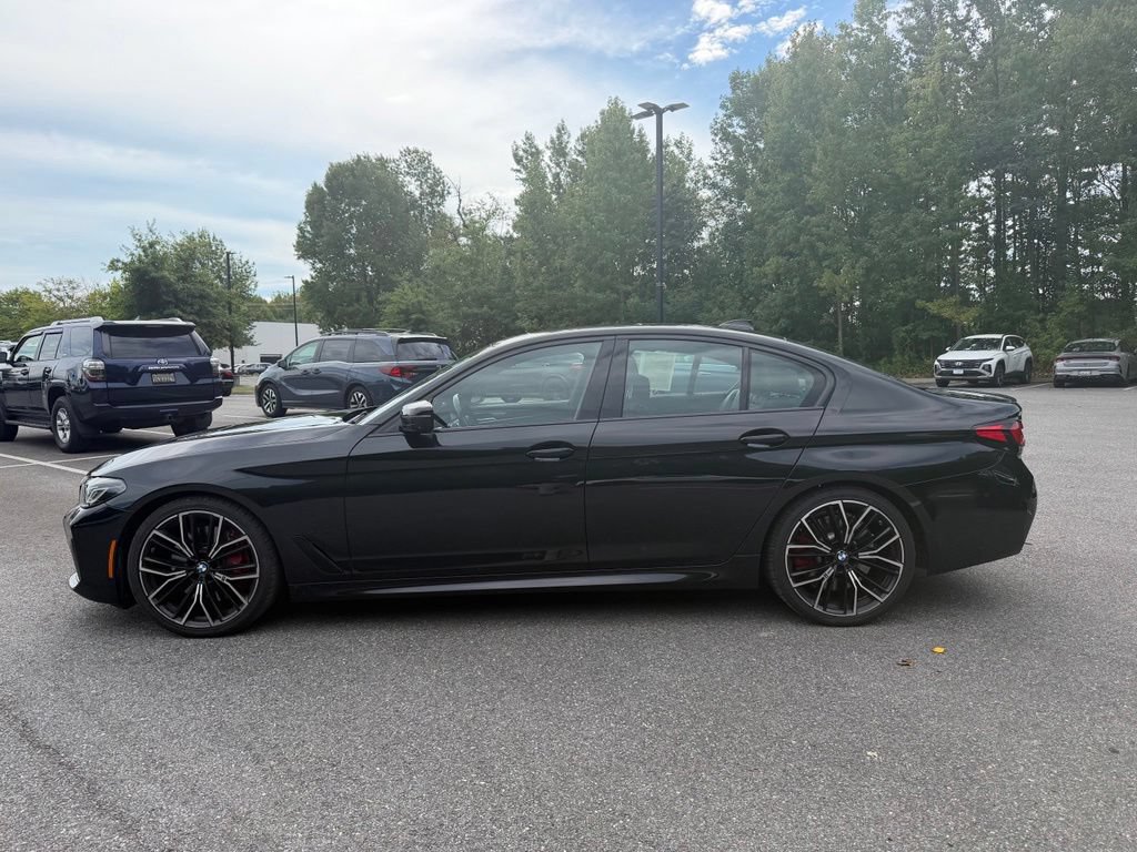 Used 2022 BMW M550i xDrive AWD/4WD image 3