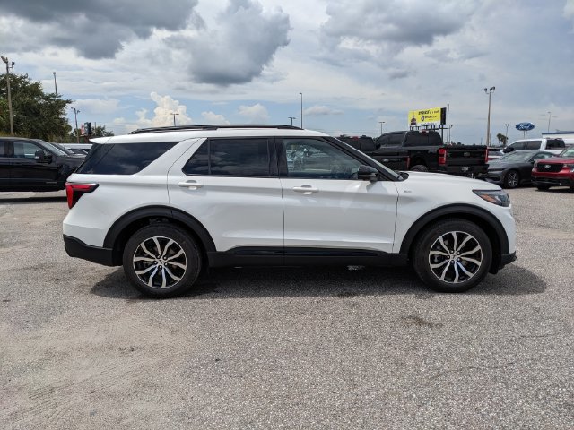 New 2026 Ford Explorer ST-Line w/ Premium Package RWD image 3