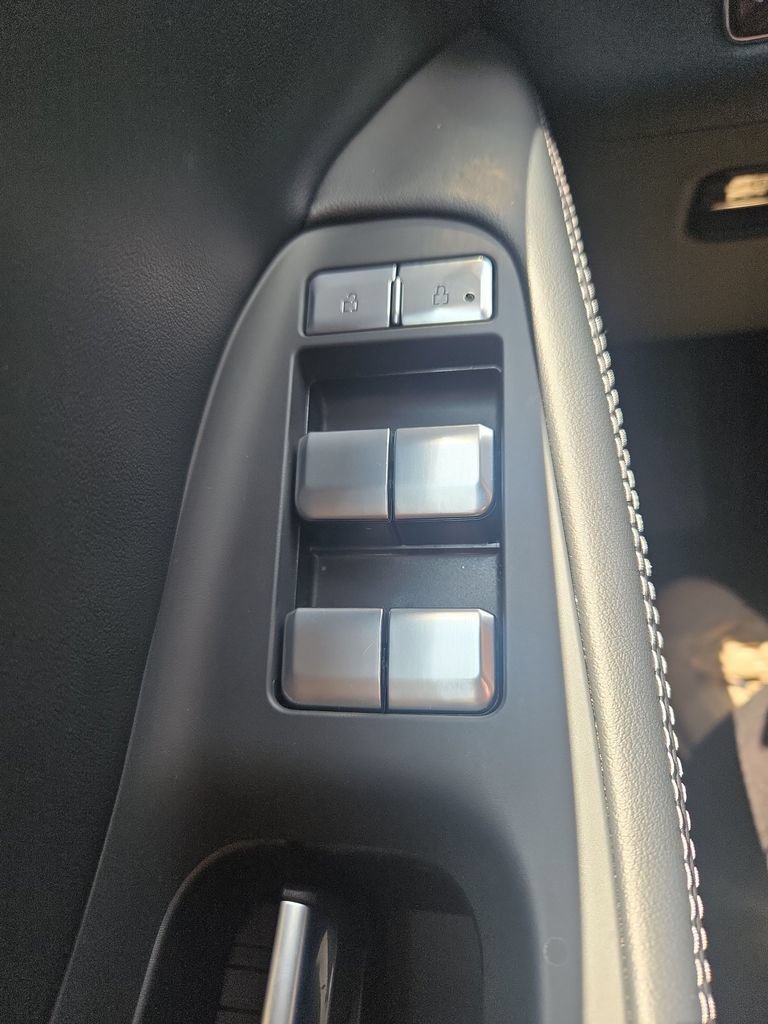Used 2026 Lincoln Navigator Reserve AWD/4WD image 22