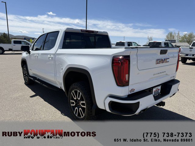 Used 2023 GMC Sierra 1500 AT4 w/ Technology Package AWD/4WD image 5