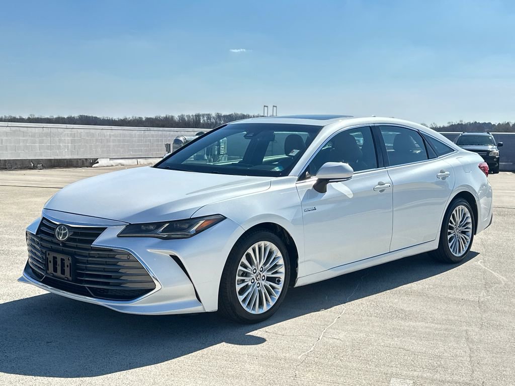 Used 2020 Toyota Avalon Limited w/ Advanced Safety Package image 2