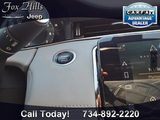 Used 2023 Land Rover Range Rover Evoque R-Dynamic SE AWD/4WD image 24