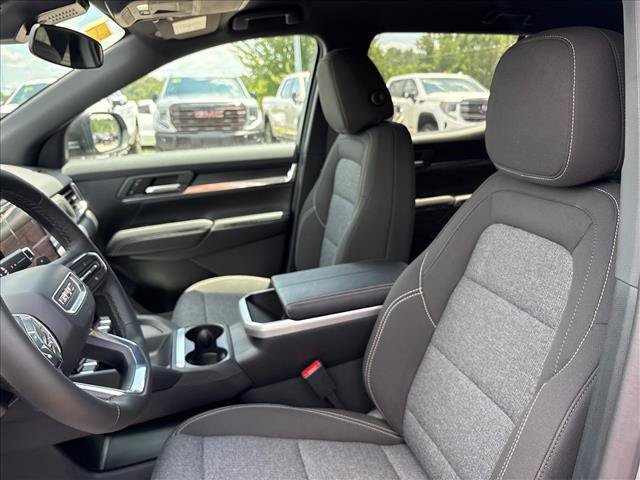 New 2026 GMC Terrain Elevation w/ LPO, Floor Liner Package AWD/4WD image 18