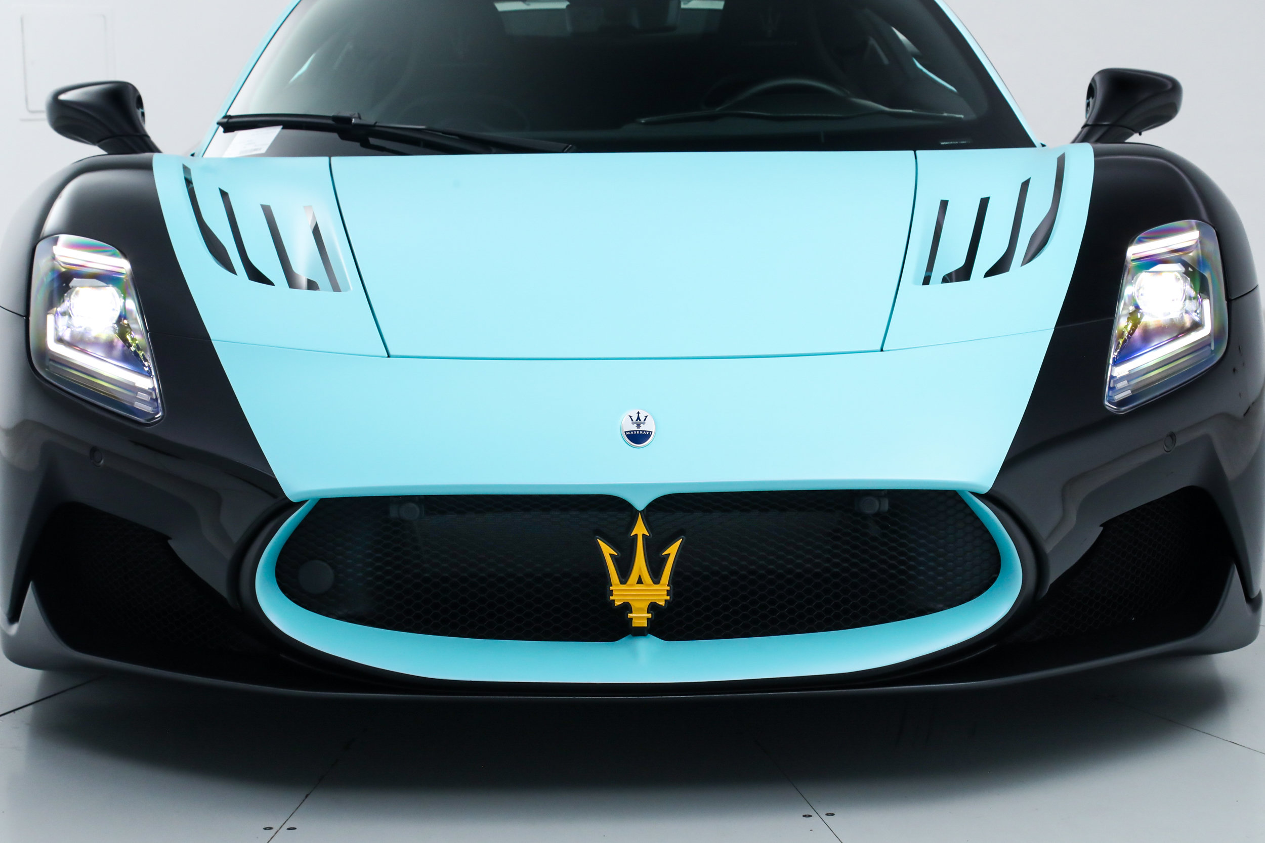 Used 2025 Maserati MC20 Coupe RWD image 13
