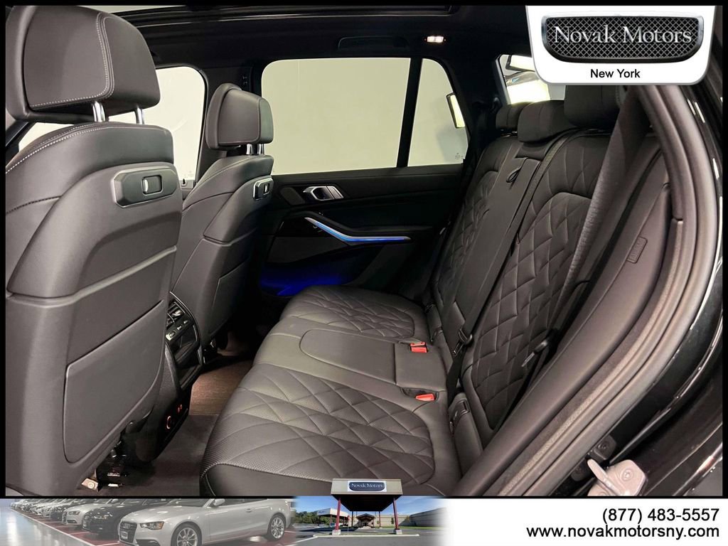 Used 2024 BMW X5 xDrive40i w/ M Sport Package image 13