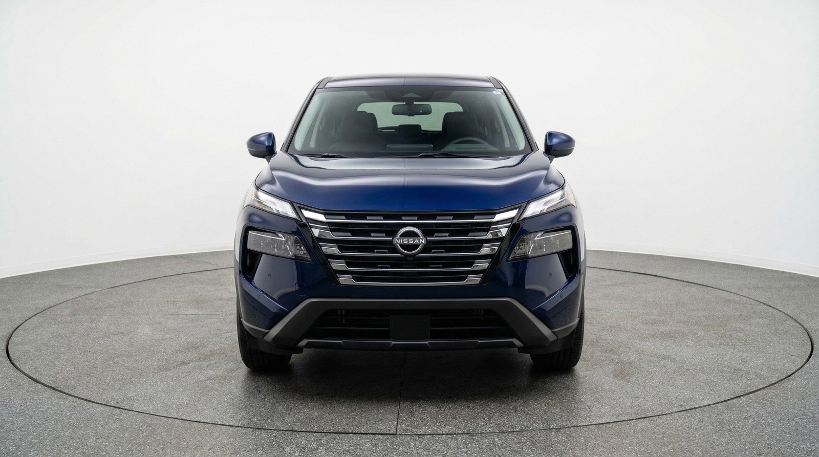 Used 2025 Nissan Rogue SV image 2