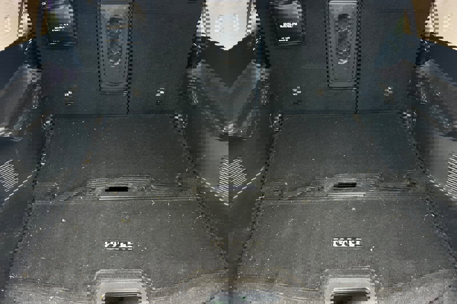 Used 2018 Nissan Rogue S image 16